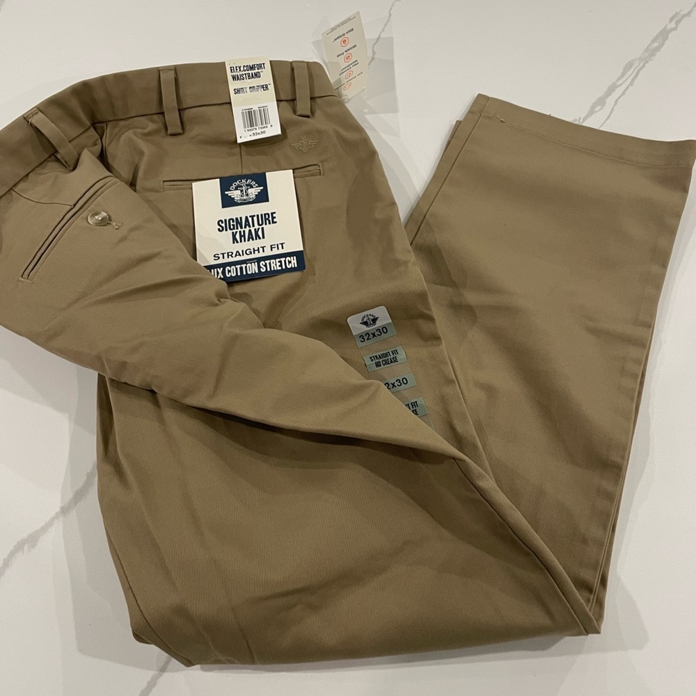 New Khaki Dockers 32x30 With Tags Straight Fit